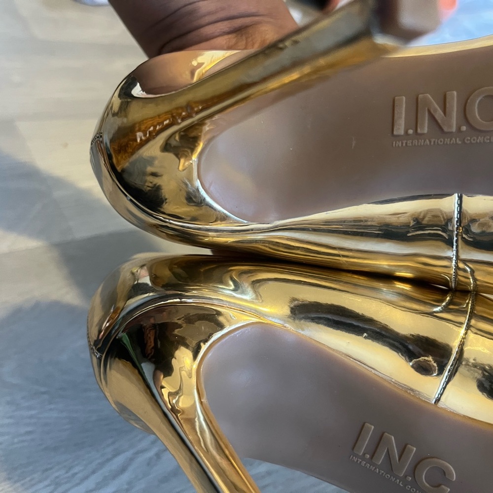 INC International Concepts Metallic Gold Pointed-Toe Stiletto Pumps - Picture 5 of 7